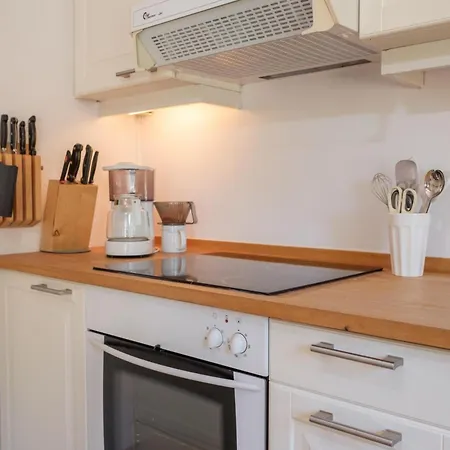 בית נופש Beautiful In With 3 Bedrooms And Wifi אבלטופט